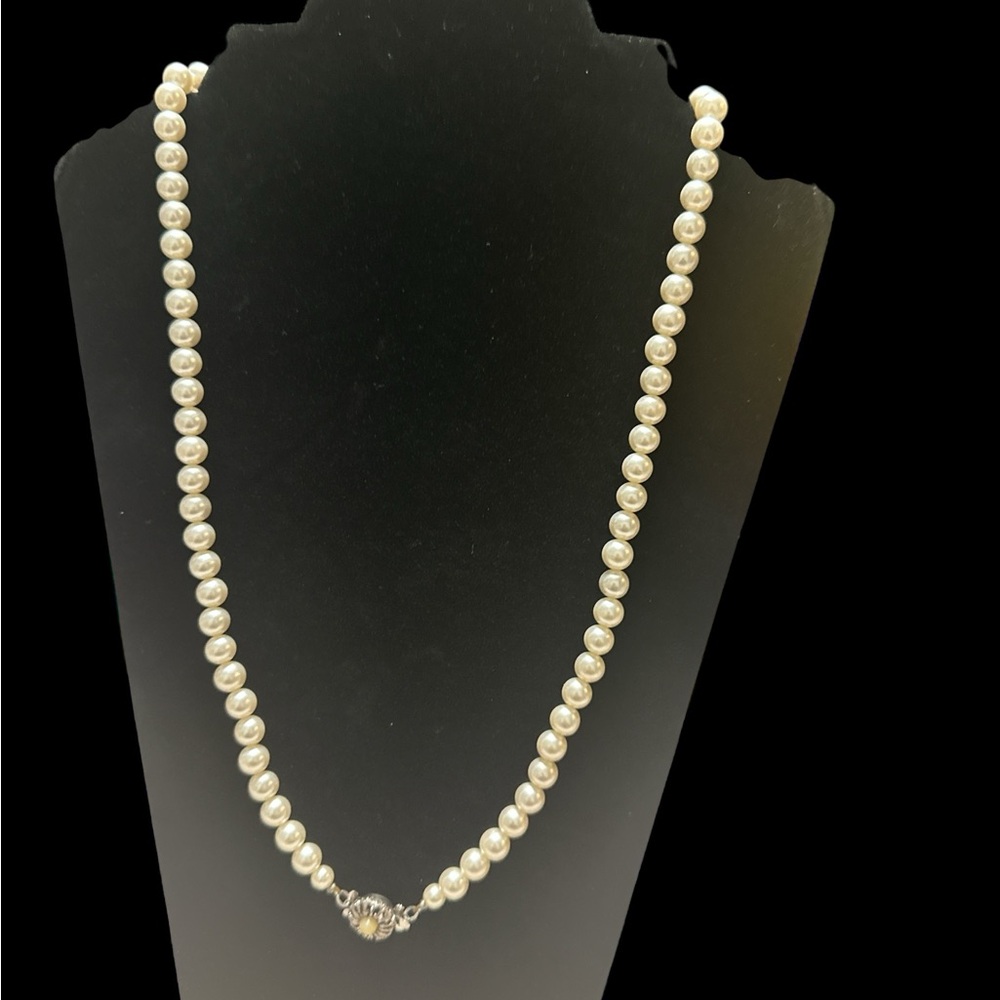 Sarah Coventry Pearl Necklace with Silver Details